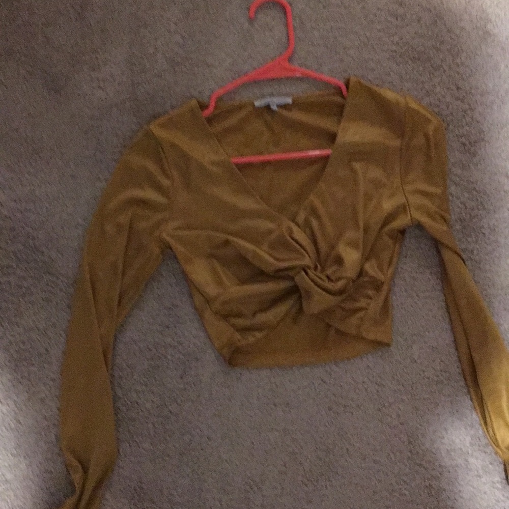 Crop top